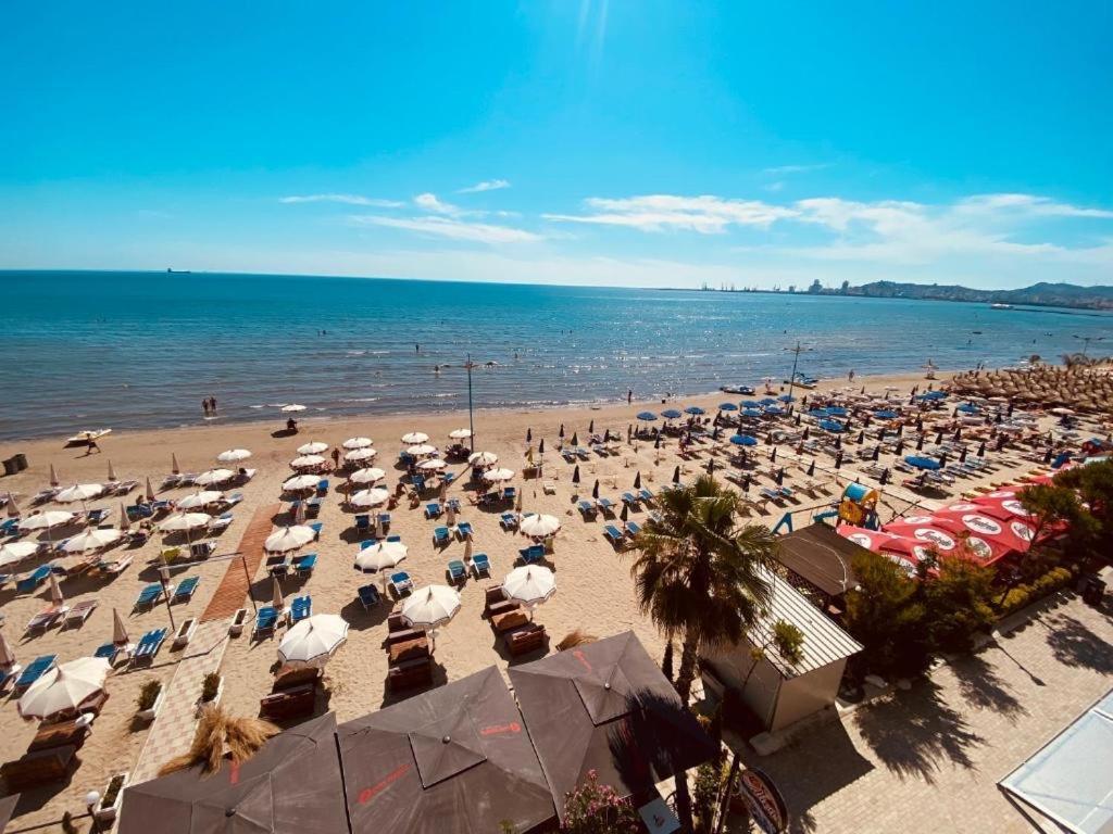 Luxurious Dreamy Seaside Apartment Durrës Esterno foto